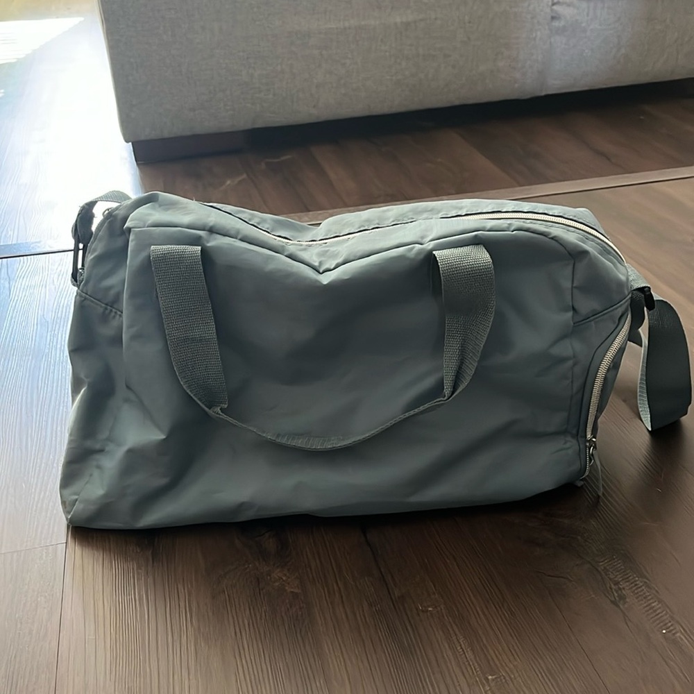 DSW Duffle Bag - for Yoga, Gym, Weekender